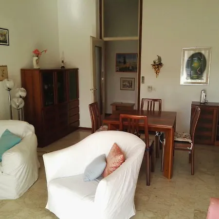 Imbarcadero Apartment *